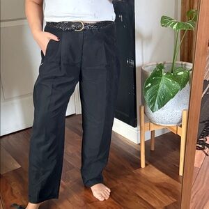 Club Monaco Pleated Front Ankle‎ Cigarette Leg Pants. Size 8